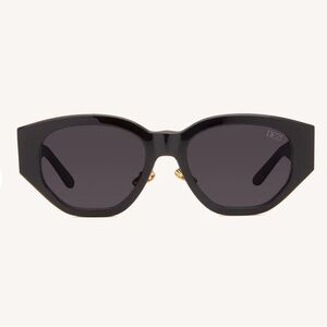 NEW- DEZI “Charge It” Sunglasses